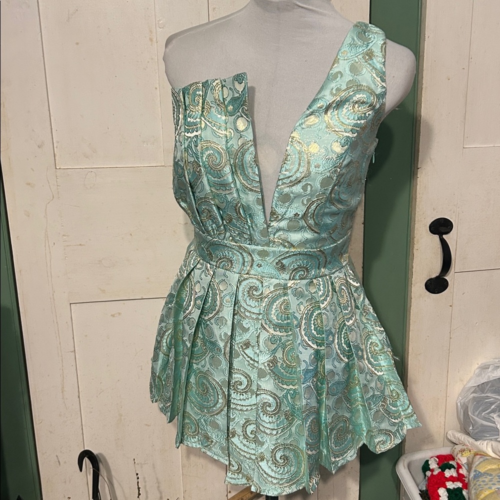 NWT Blythe LA Party Dress Sz Med Metallic Green Damask Pleated One Shoulder Mini
